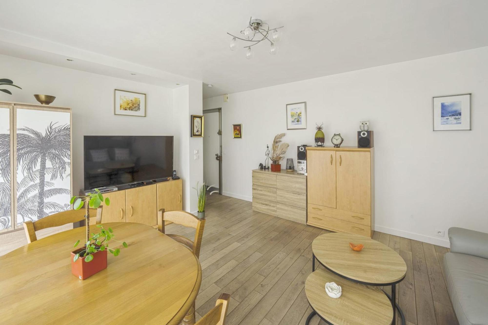 Appartement Labrouste Et Son Balcon - Welkeys Paris Exterior photo