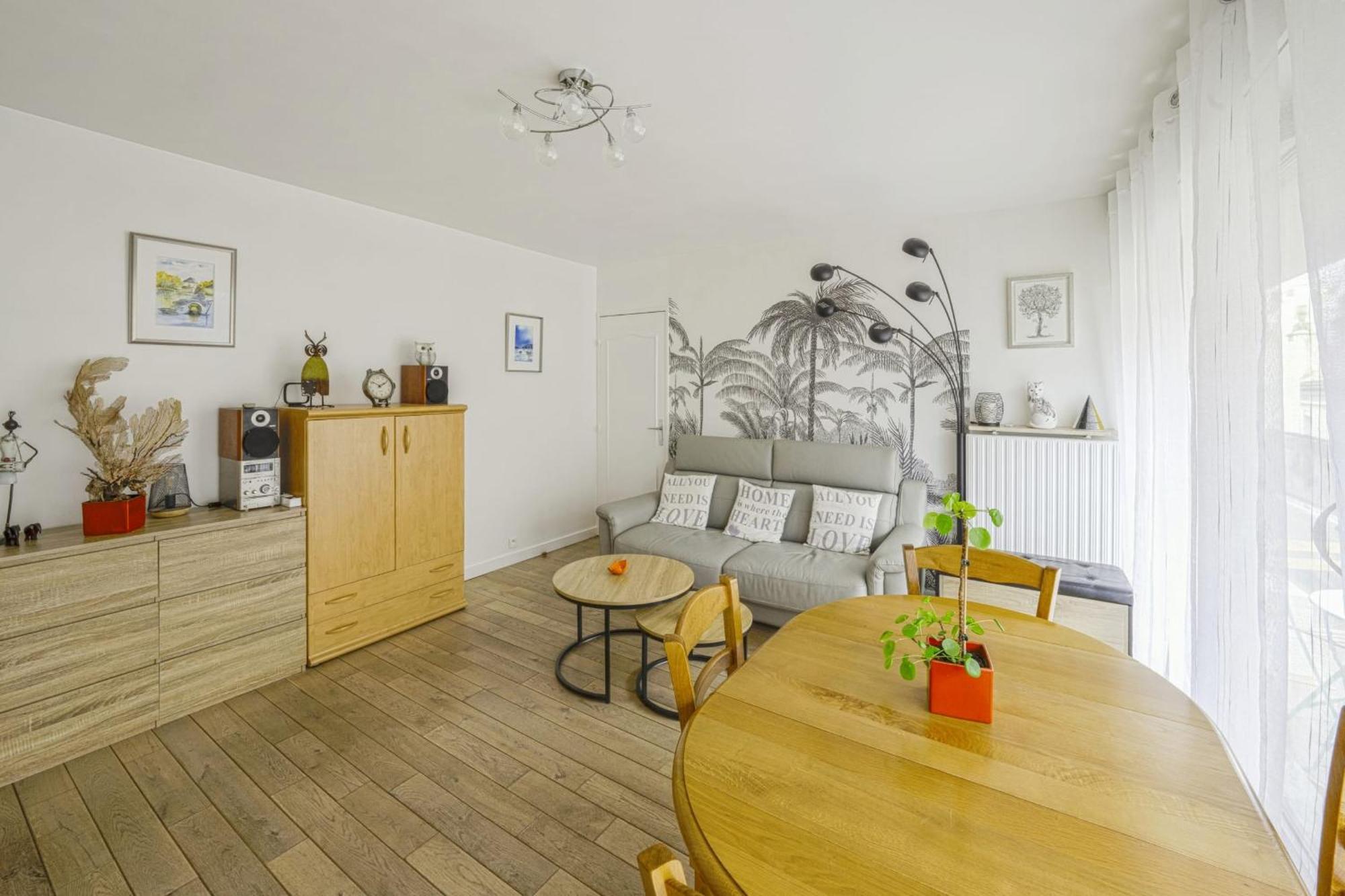 Appartement Labrouste Et Son Balcon - Welkeys Paris Exterior photo